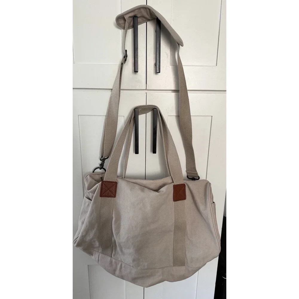 Guinness Nitro IPA Tan Canvas Duffle‎ Bag Strap Handles Alternative Travel